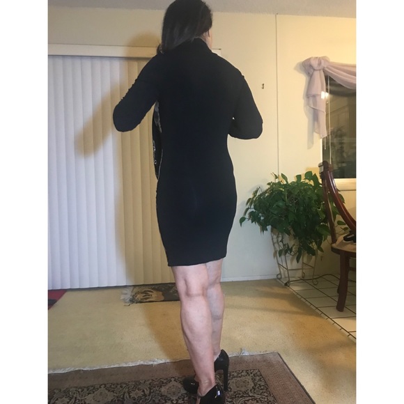 Long sleeve Dress With Tie - Picture 3 of 4